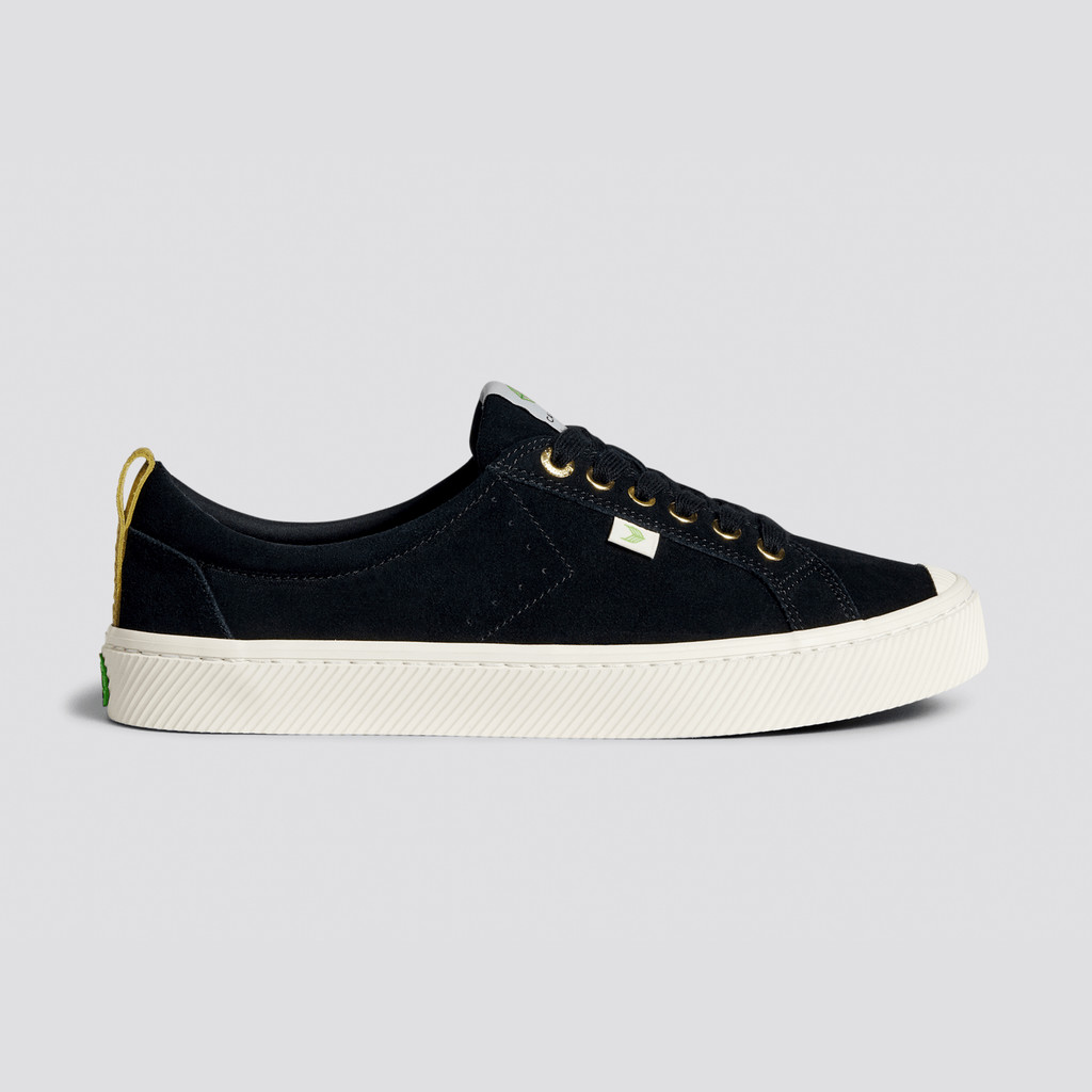 Men Cariuma Low Top Suede Men OCA LOW Black | FH6713890