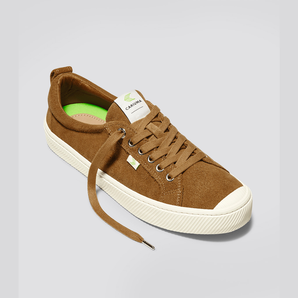 Men Cariuma Low Top Suede OCA LOW Camel Brown | MY1079364