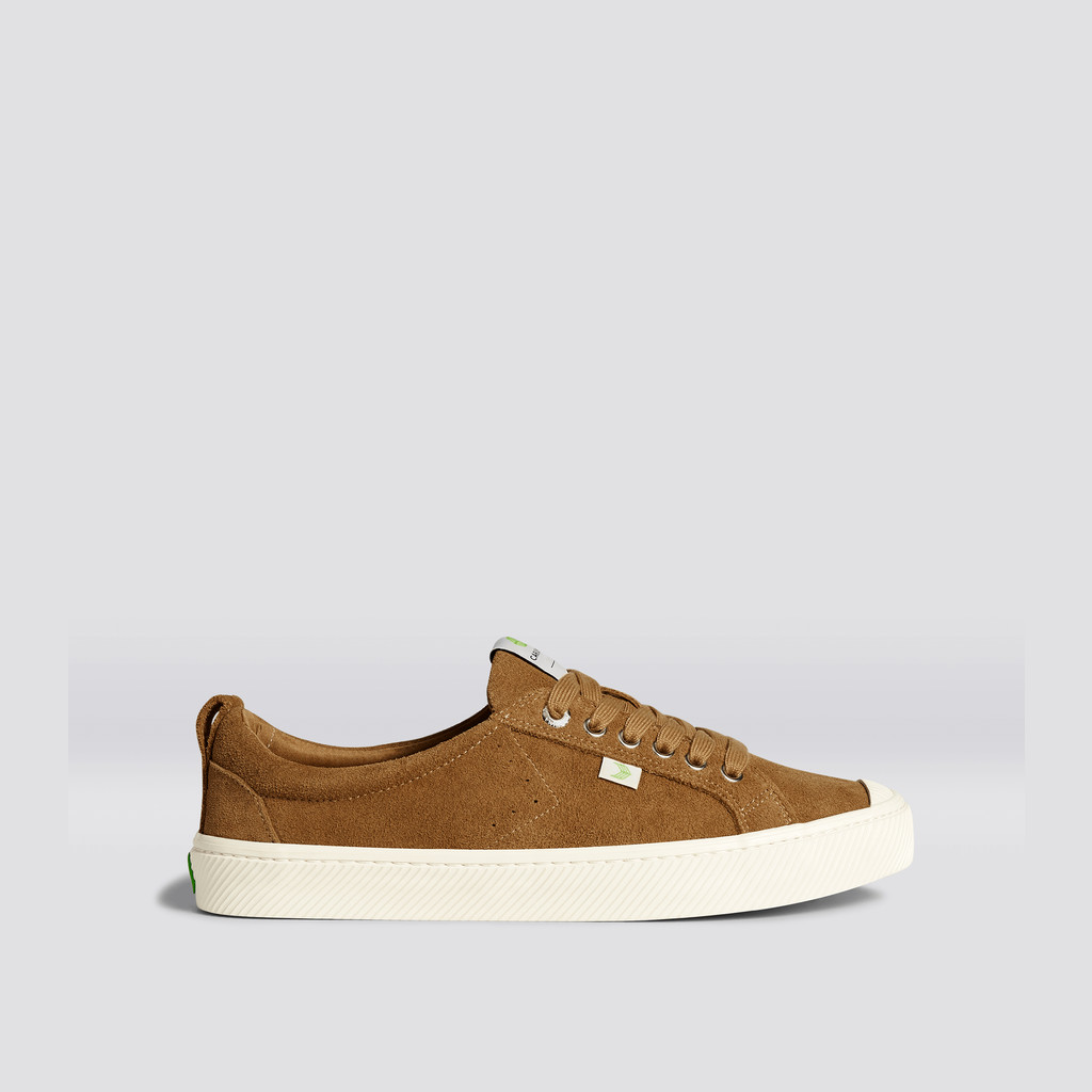 Men Cariuma Low Top Suede OCA LOW Camel Brown | MY1079364