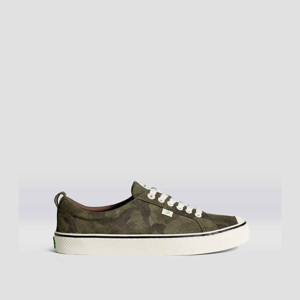 Men Cariuma Low Top Suede OCA LOW Camouflage | UZ7659438