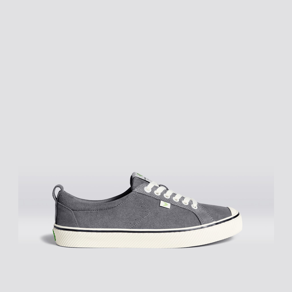 Men Cariuma Low Top Suede OCA LOW Stripe Charcoal Grey | QC8923170