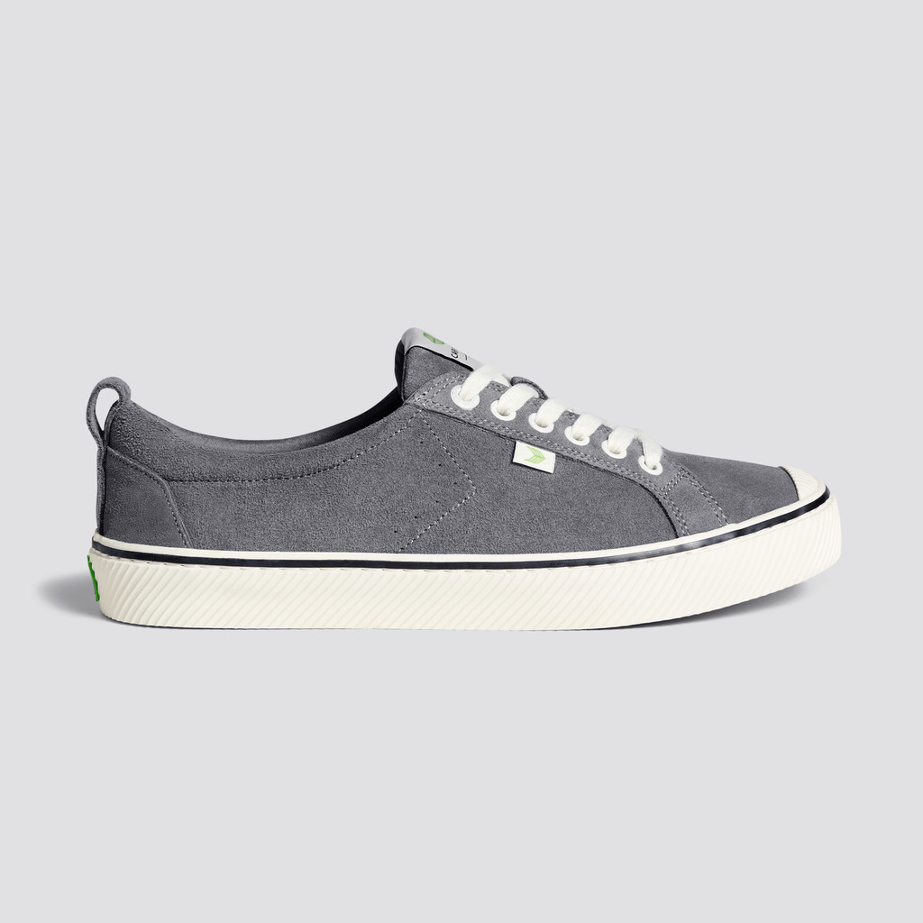 Men Cariuma Low Top Suede OCA LOW Stripe Charcoal Grey | QC8923170